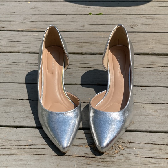 Kelly & Katie Satela Silver Metallic Crackle Pumps Women's Size 9M Kitten Heels - Picture 3 of 9